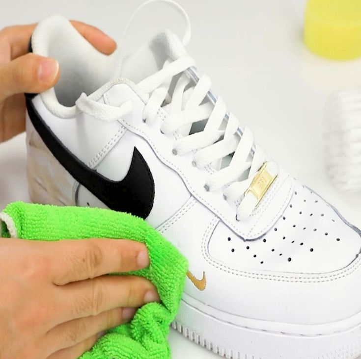 what is the best thing to clean sneakers with and are electric shoe cl